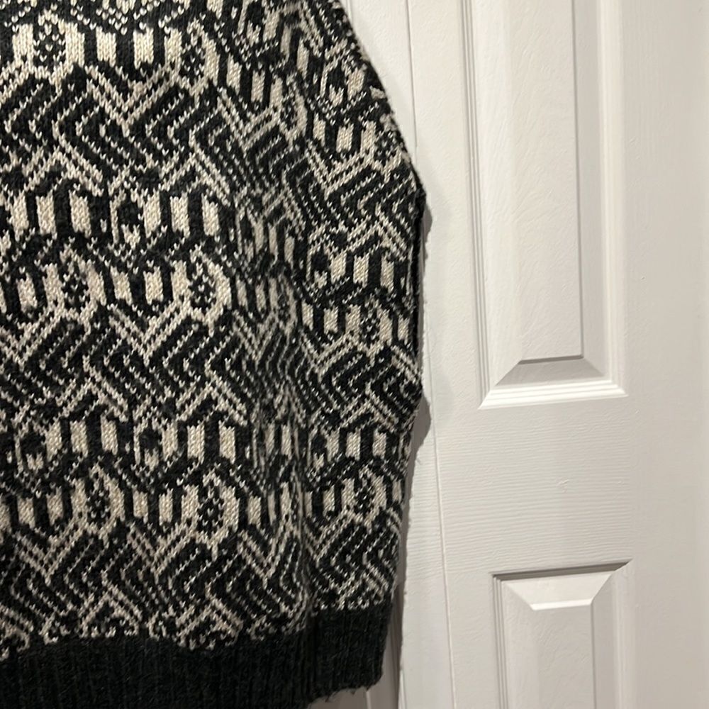 Steve Madden Turtleneck Pullover Black/Grey Sweater Vest O/S‎ - Picture 5 of 12